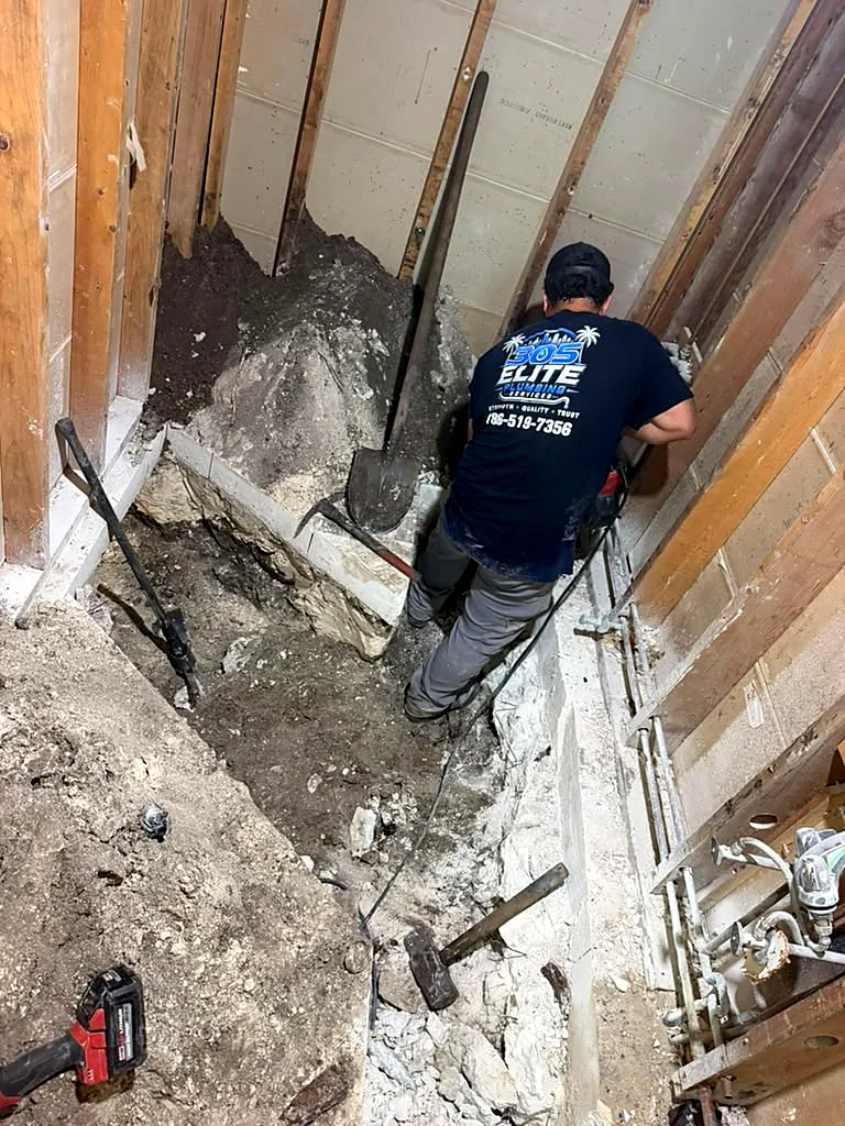 Sewer line replacement and excavation in Miami by 305 Elite Plumbing